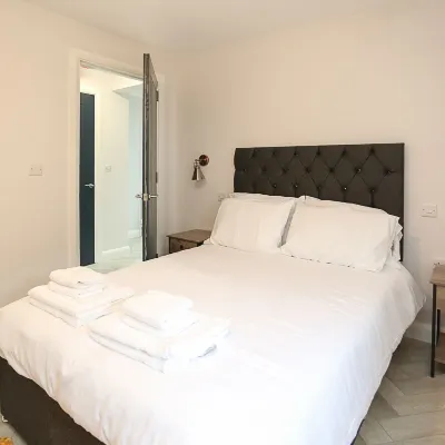 No1 Luxury Service Apartments Отели рядом с достопримечательностью «Стена мира»