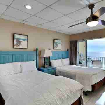 Continental Condominiums by Resort Collection Rooms