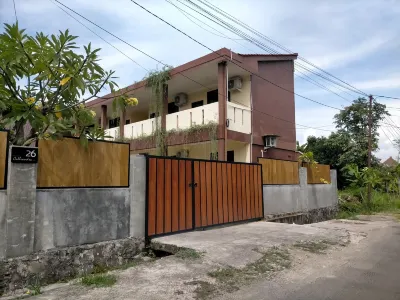 Calliandra Homestay Hotel a Singonegaran