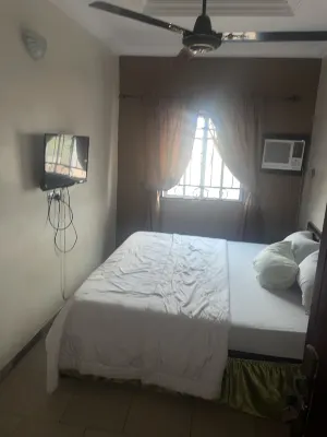 Sunrise Hotels - parkir