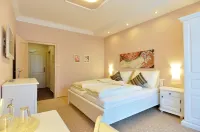 Wellness Hotel Zlatá Lípa Hotels in Arnoltice u Decina
