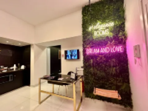 エレガンス・ルームズ・スパッカナポリ ナポリのホテル