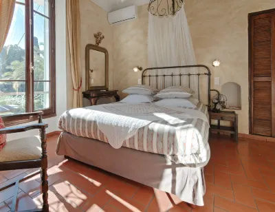 La Villa Roseraie , Hôtel Familial Ouvert Toute L Annee Hotels in Tourrettes-sur-Loup