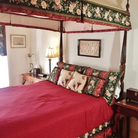 Inn at the Canal Bed & Breakfast