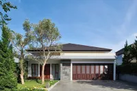 Magenta Hill View Villa 6 Bedrooms with a Private Slide Pool