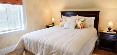 Montgomery Inn Ingleside