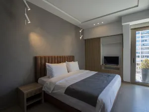 Zur Studios and Suites