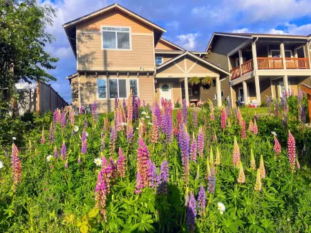 Central Tacoma Homestay with Breakfast Included -Private Room- Отели в г. Растон