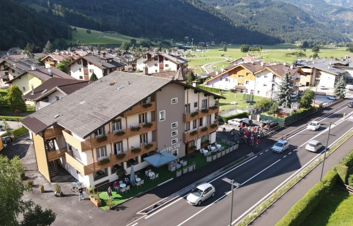 Liz Hotel & Apartments