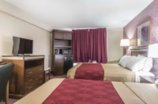 Econo Lodge Hotels in Orillia