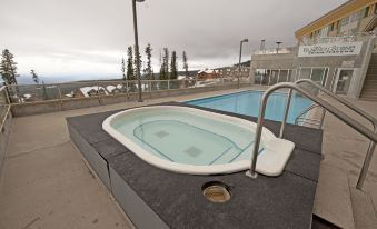 Inn at Big White