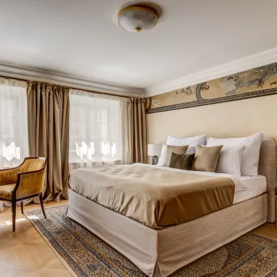 โรงแรม เนรุโดวา 211 โรงแรมใกล้กำแพงจอห์น เลนน่อน