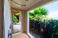 Koi Waiheke with Private Beach Access and Mooring