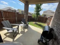 Home Away From Home- While Away II Hotels in Little Elm