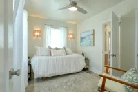 Charming Beach Cottage with Fire Pit and Outdoor BBQ - Cozy Escape