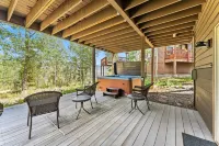 Private Hot Tub and Spacious Living Areas - Stunning Mountain Escape