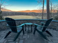 Breathtaking Views and Cozy Fireplace - Stunning Mountain Retreat