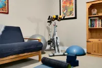 Access to Outdoor Adventures and Scenic Trails - Charming Retreat