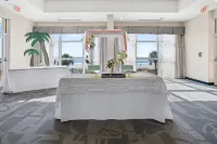 Oceanfront Condo W/ Private Balcony, Shared Pools/Hot Tubs, Beach Access & WiFi