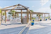 Swimming Pool and Scenic Marina Access - Spectacular Coastal Haven