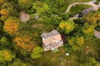 Quintessential Chilmark Retreat Hotels in Chilmark