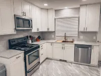 Charming 3-bedroom home near everything safe neighborhood. Family & pet-friendly