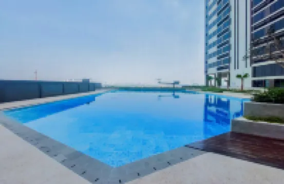 Modern and Bright Studio Apartment Collins Boulevard By Travelio