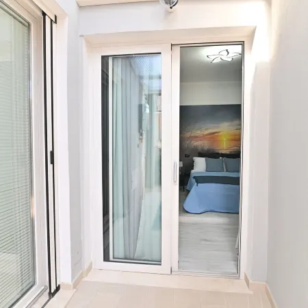 IzzHome Cozy Room