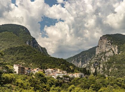 Xenios Dias Boutique Hotel