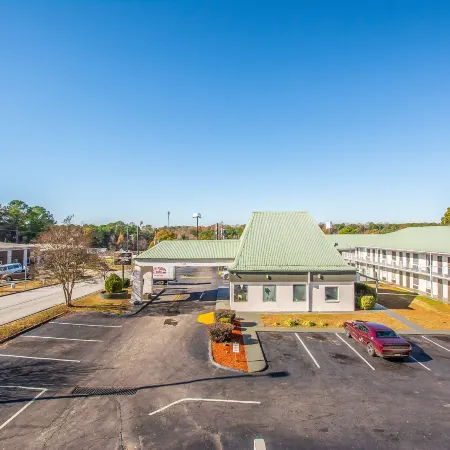Economy Hotel Forest Park