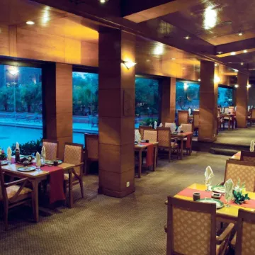 Avari Lahore Hotel