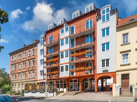 Hotel Wettiner Hof Отели в г. Ошац