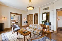 Grand Hotel les Trois Rois Отели в г. Базель