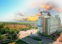 Hotel Queens Inn Velankanni Hotels near Arulmigu Sri Naganathar Temple Nagoor