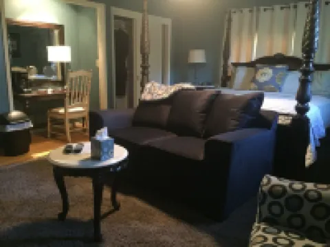 Up up and Away Lodging