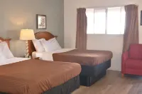 The Oak Motel - parking