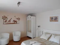 Chambres d'Hôtes "LE CALME" Hotels in Blace