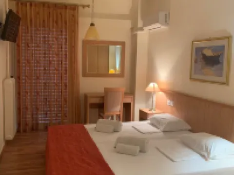 Saronis Hotel Hotels in Epidaurus