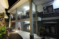 Green Tropical Village Hotel di Paal Satu