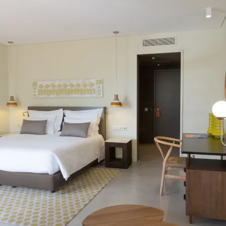 Ozadi Tavira Hotel