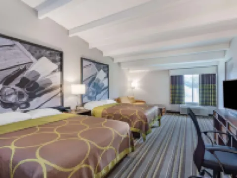 Super 8 by Wyndham Melbourne Hotels in Melbourne