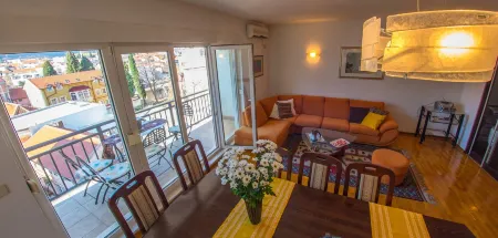 Apartment Italy - Promenade Mostar Отели рядом с достопримечательностью «Старый мост»