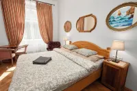 Room & Parking Assistance