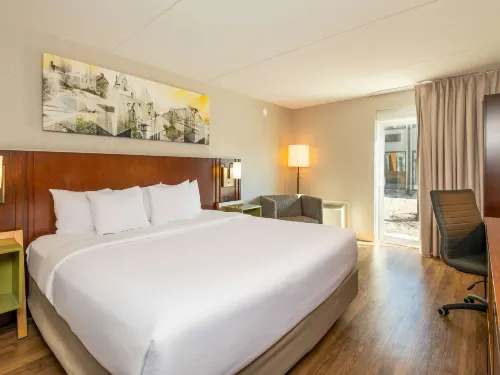 Comfort Inn West Hotels in Kanata