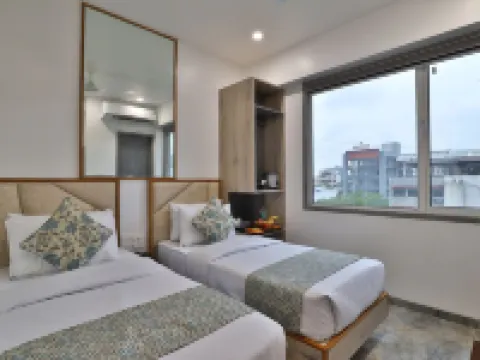 7 Orbit Hotel, Surat Hotéis em Surat