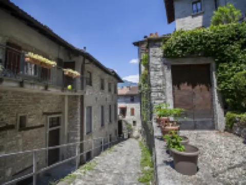 Al Porticciolo Hotels in Nesso
