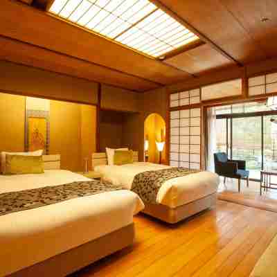 宮島グランドホテル 有もと Rooms