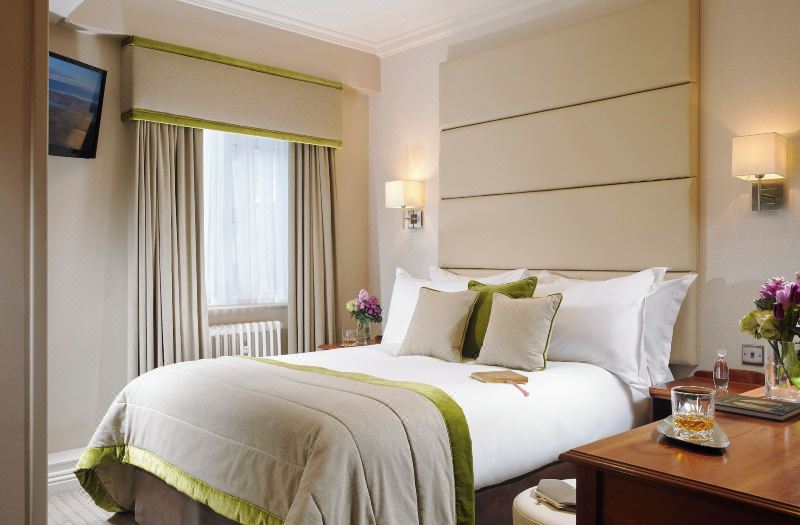 Buswells Hotel