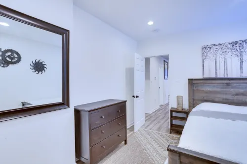 Spacious La Plata Escape Hotels in Waldorf