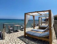 Amaltheia Beachfront Villas - Homestays